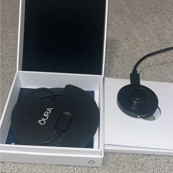 OURA RING size 9 black - Picture 1 of 8